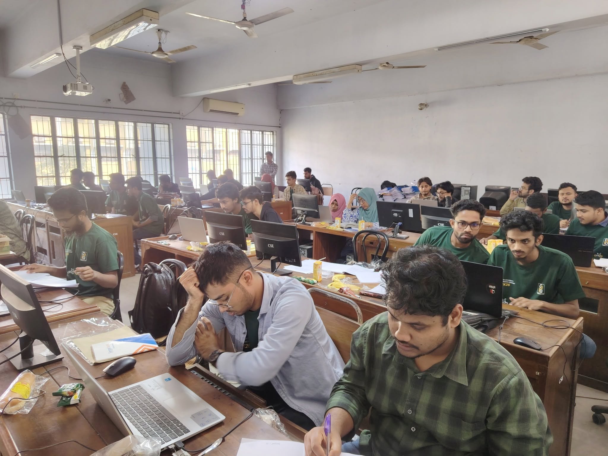 Participants at a CPU programming contest
